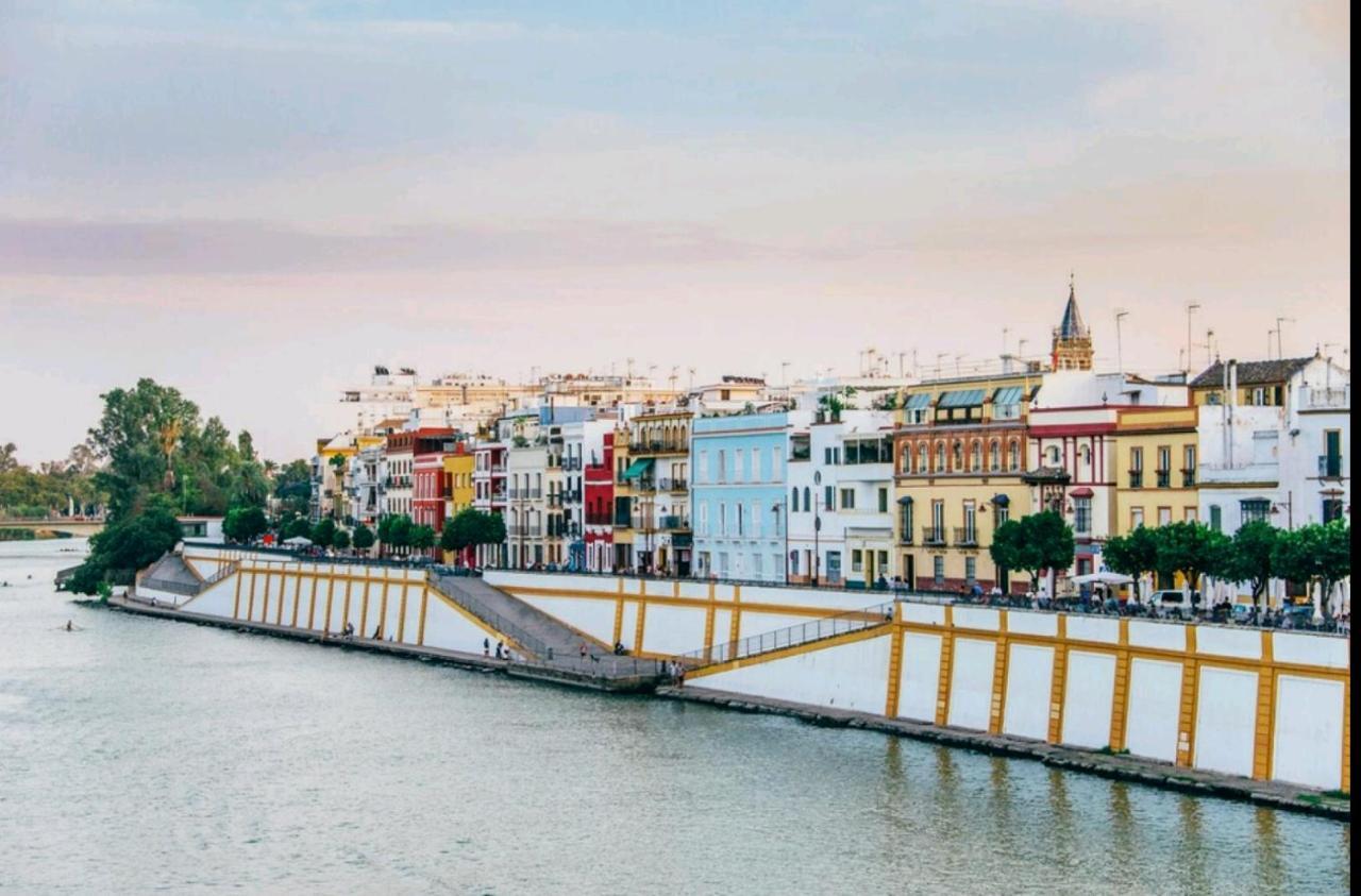 Sevilla Triana Jacuzzi エクステリア 写真
